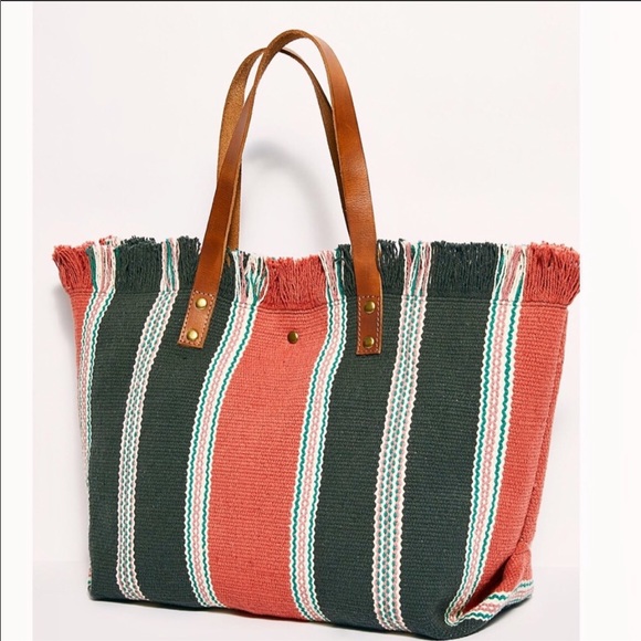 Free People Woven Tote NWT - Picture 4 of 5